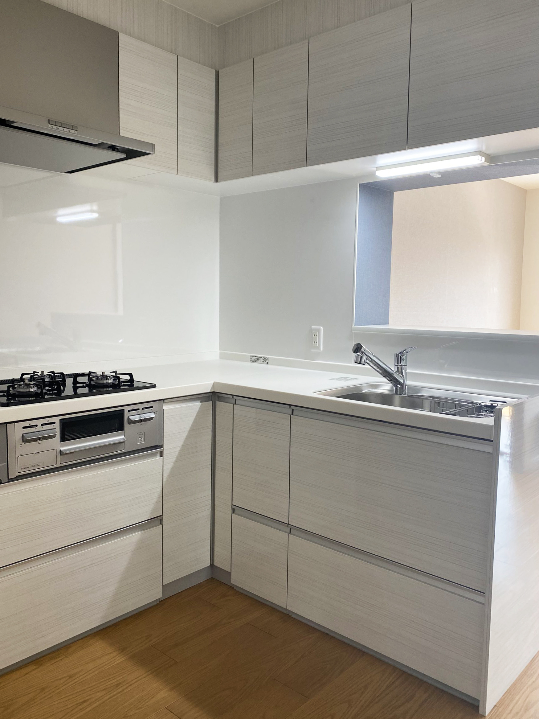 賃貸住宅リニューアルでキッチンタイプを簡単に変更 施工事例 SFA Japan